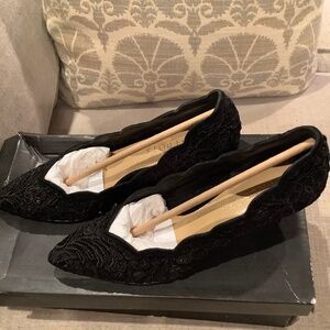 Black kitten heel 6N